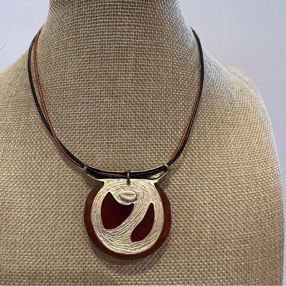 Chico’s Necklace-Burnt orange & gold tone carved pendant w/ faux leather chain - Picture 9 of 12